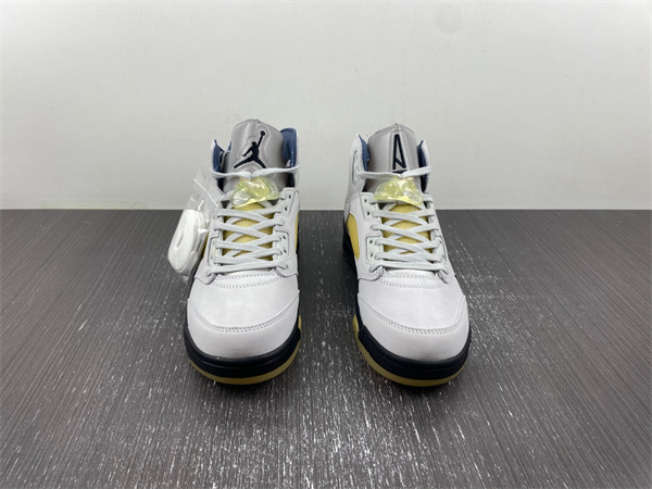 Jordan 5 Retro A Ma Maniére Diffused Blue FZ5758-004