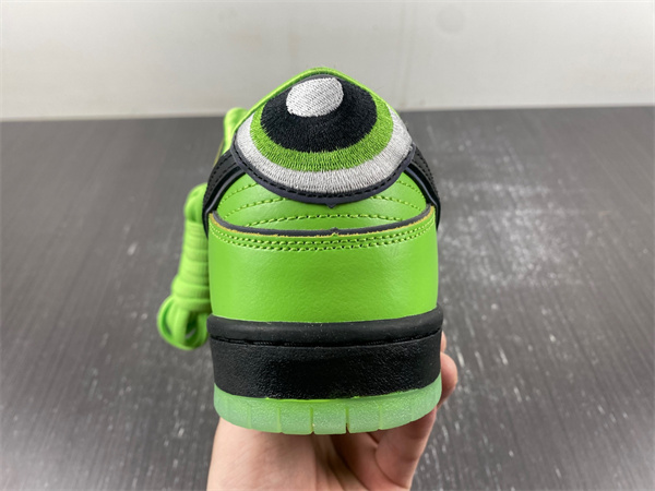 The Powerpuff Girls x Nike SB Dunk Low FZ8319-300