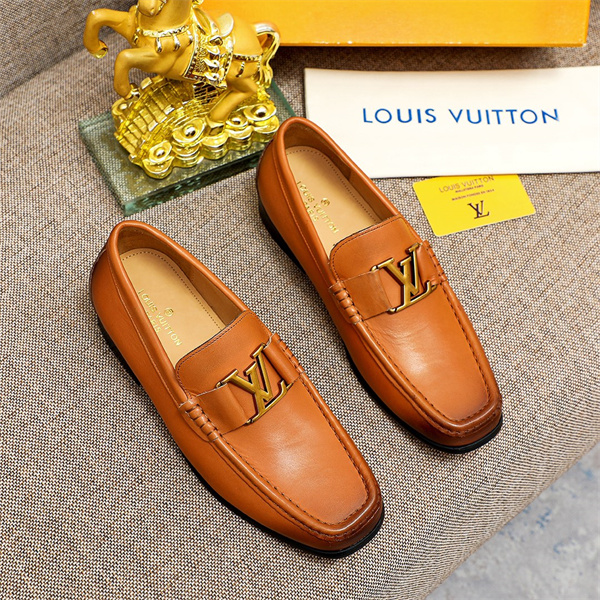 Lv Loafer 015