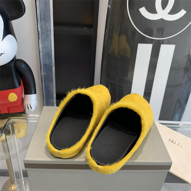 Marni Slipper